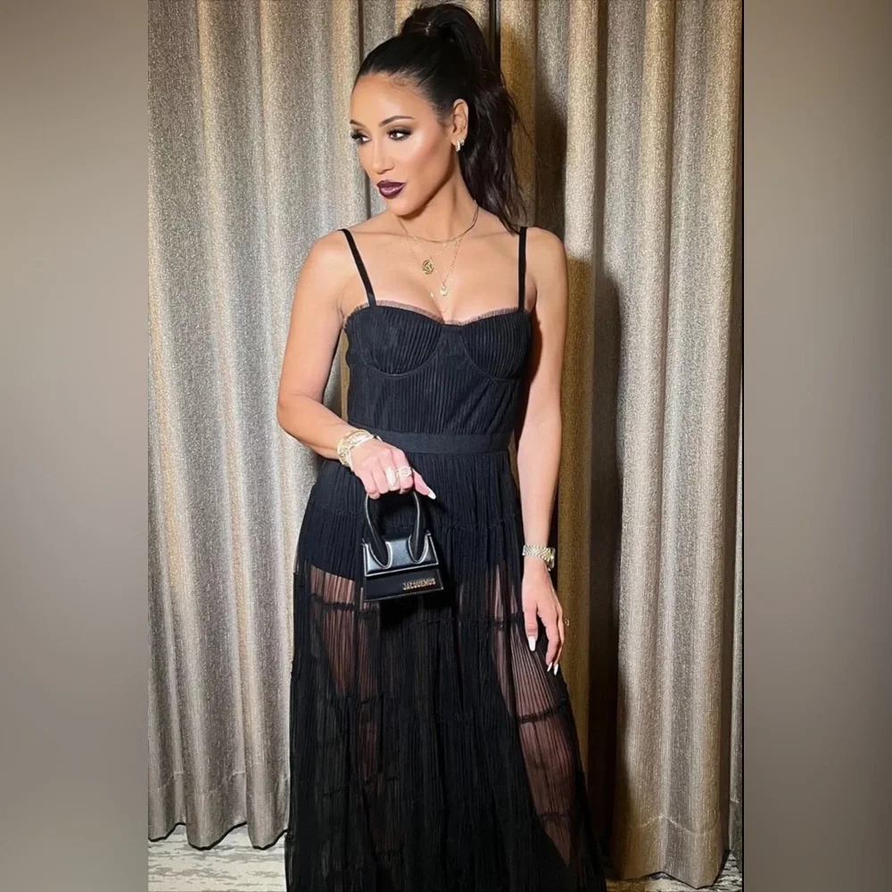 NWT $695 Alice + Olivia Deena Pleated Maxi Dress - Picture 2 of 7